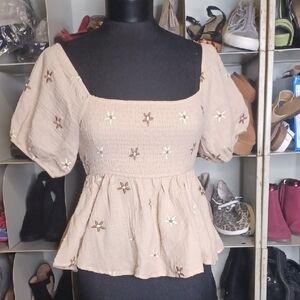 Elegant Floral Embroidered Blouse - Tan